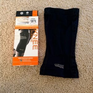 NWT Copper Fit Black Compression Knee Sleeve
